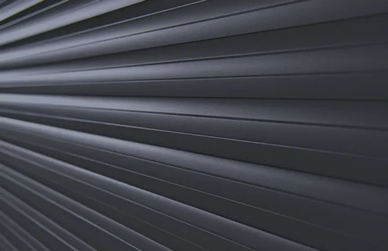 Finition noire lustrée