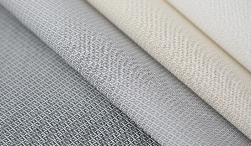 Variété de tissus de toile solaire, niveaux de filtration et intimité